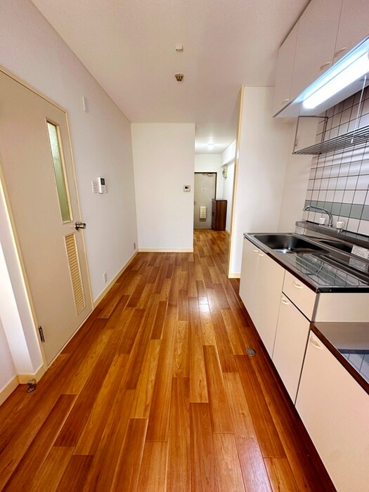 物件内観写真15　(廊下)