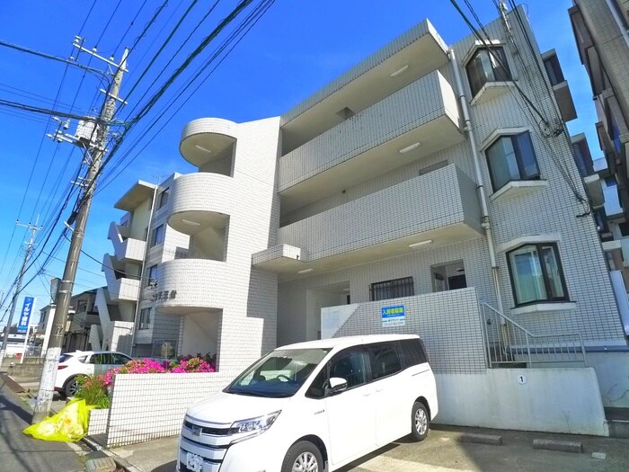 物件外観写真4　(駐車場)