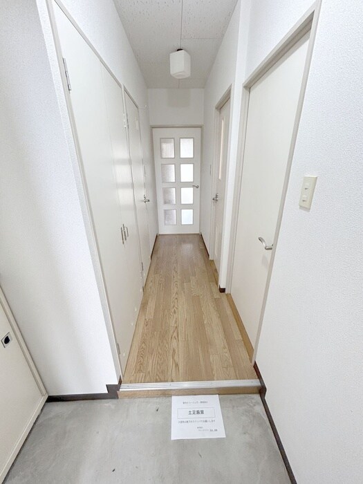 物件内観写真22　(廊下)