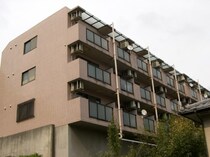 ヒルズ沢渡の外観写真