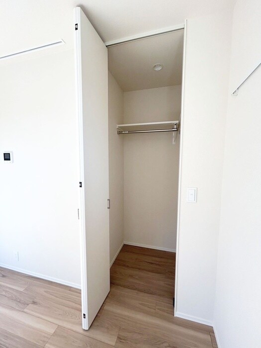 物件内観写真11　(収納)