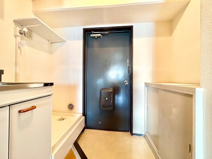 物件内観写真15　(玄関)