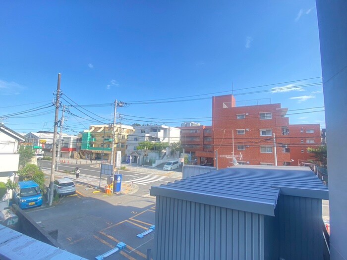 物件内観写真16　(室内からの展望)