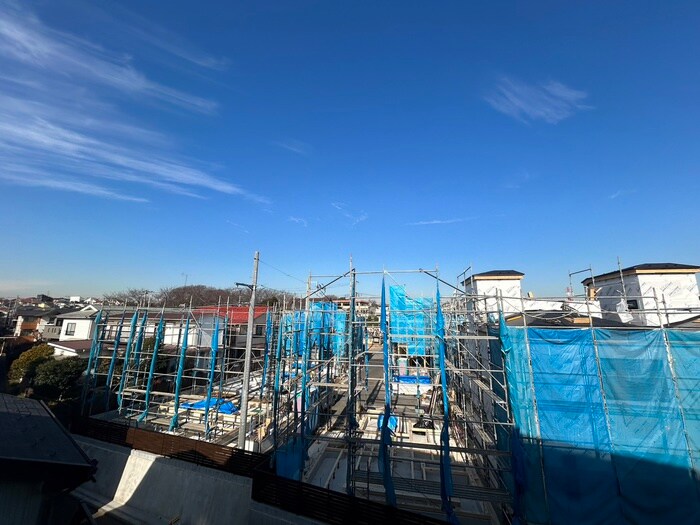 物件内観写真20　(室内からの展望)