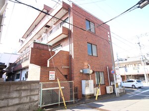 高尾ビル外観写真