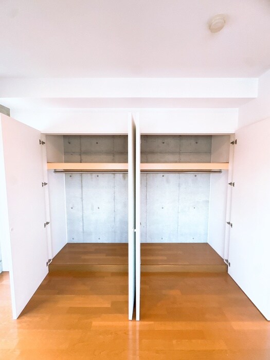 物件内観写真12　(収納)