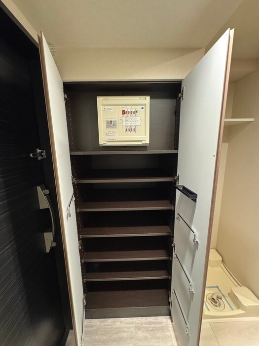 物件内観写真18　(靴箱)