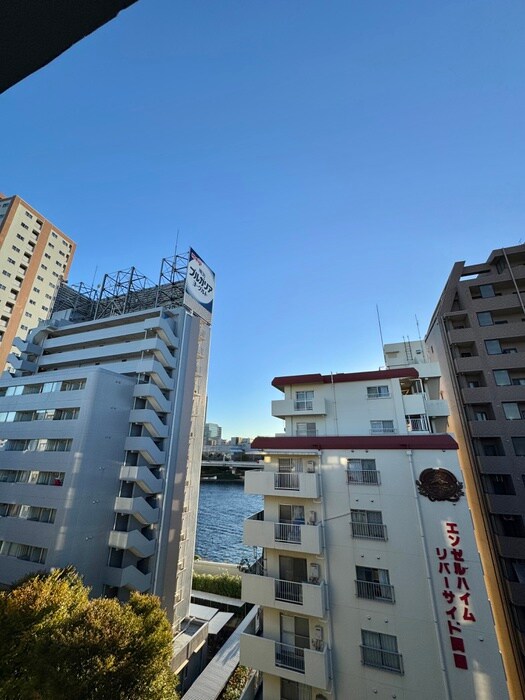 物件内観写真22　(室内からの展望)