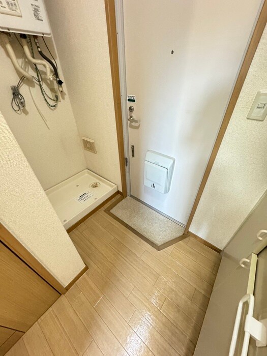 物件内観写真15　(玄関)