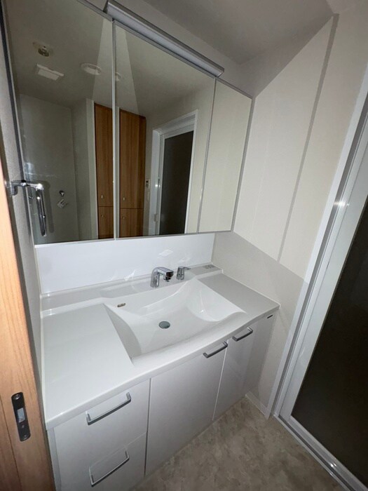 物件内観写真17　(洗面)