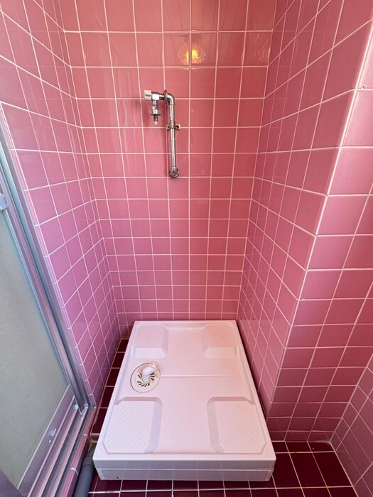 物件内観写真16　(洗濯機置場)