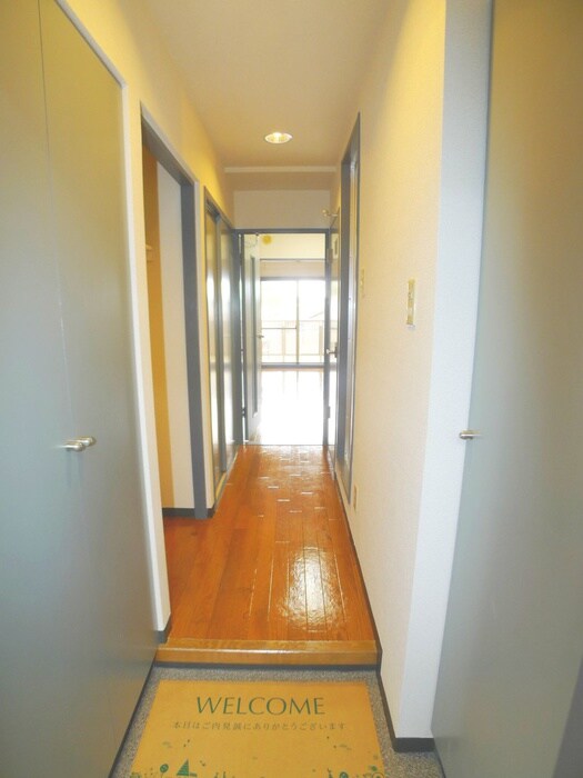 物件内観写真19　(廊下)