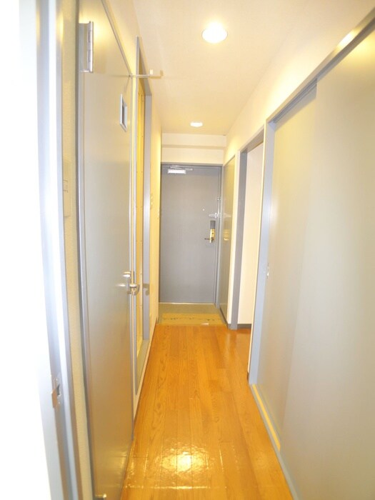 物件内観写真21　(廊下)