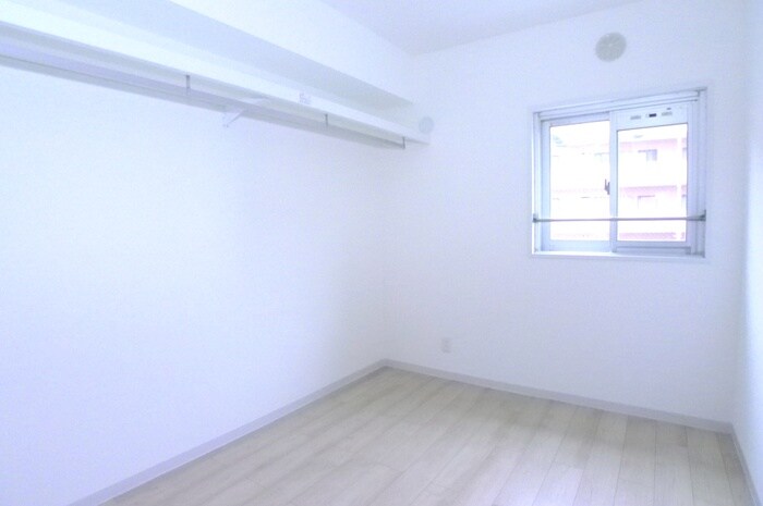 物件内観写真14　(居室)