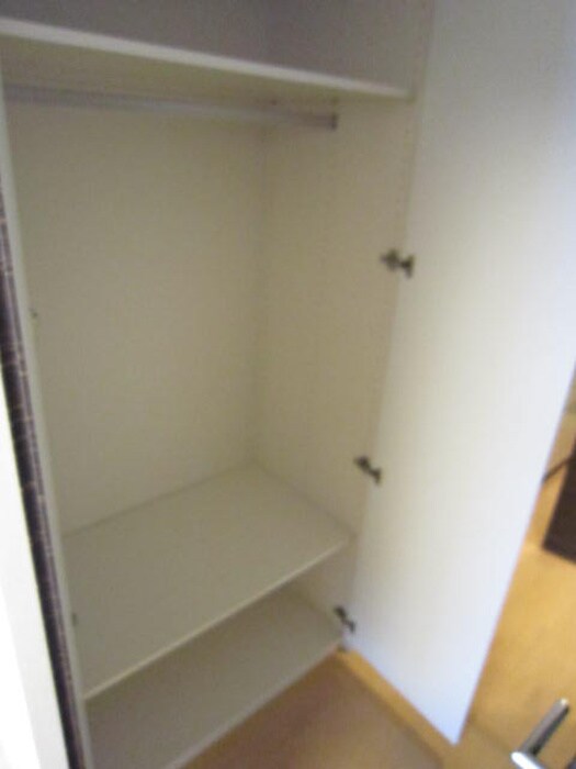 物件内観写真10　(収納)