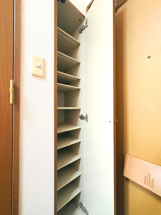 物件内観写真18　(靴箱)