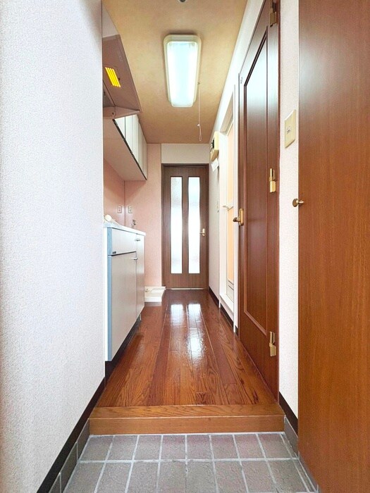 物件内観写真19　(玄関)