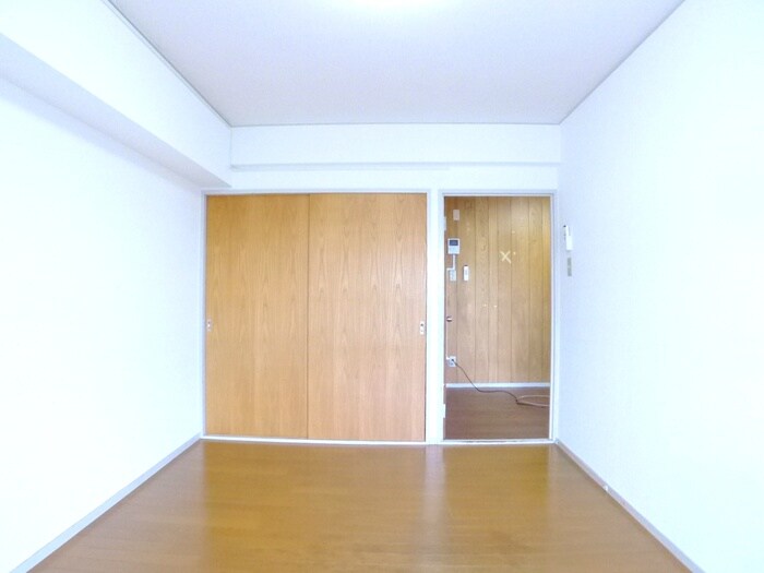 物件内観写真3　(居室)