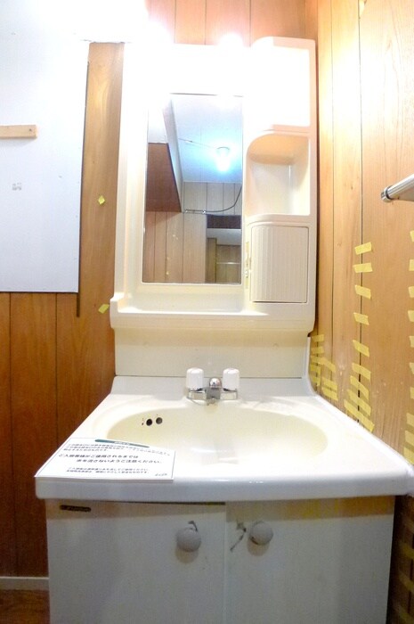 物件内観写真8　(洗面)