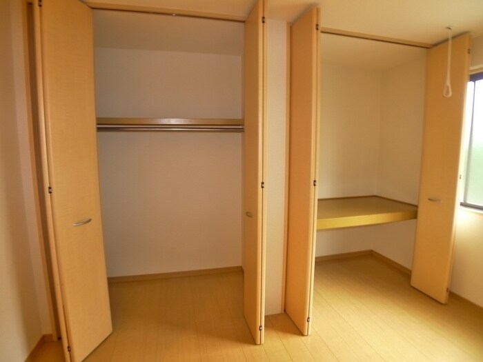 物件内観写真7　(収納)