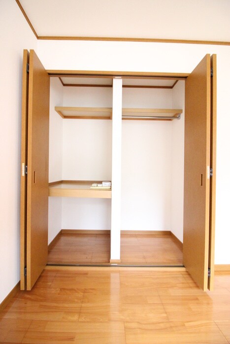 物件内観写真11　(収納)