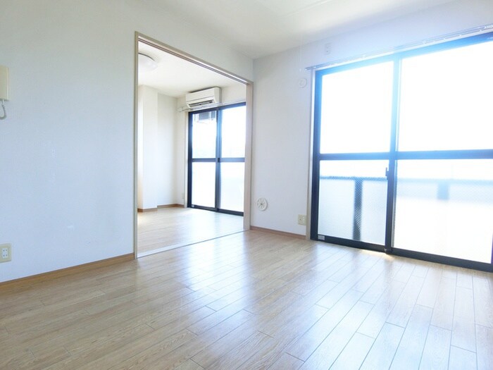 物件内観写真7　(居室)