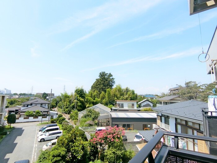 物件内観写真13　(室内からの展望)