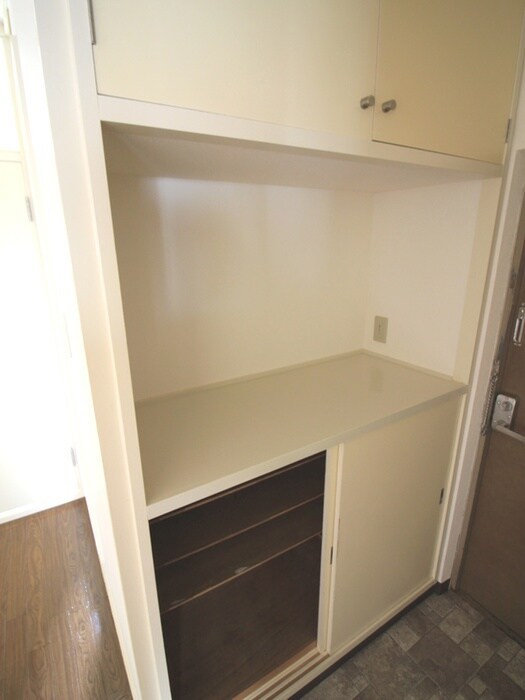 物件内観写真15　(靴箱)