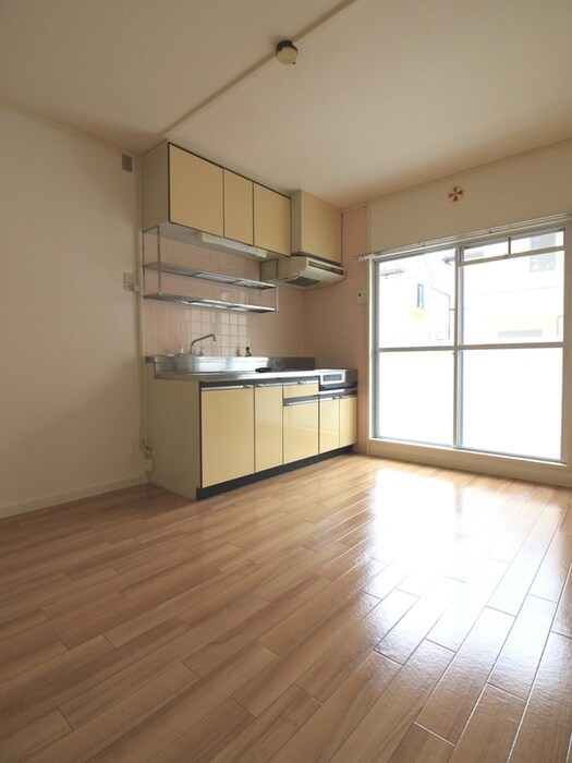 物件内観写真18　(室内からの展望)