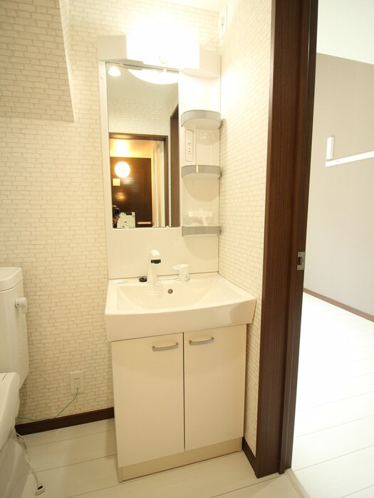 物件内観写真10　(洗面)