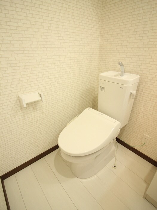 物件内観写真11　(トイレ)