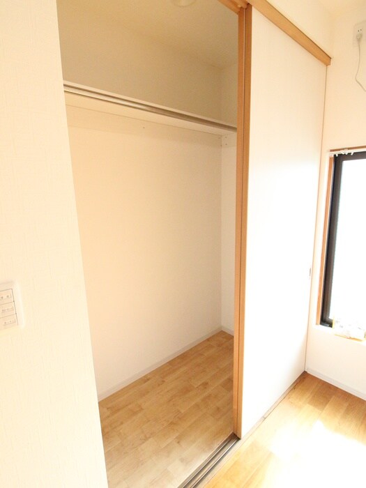 物件内観写真21　(収納)