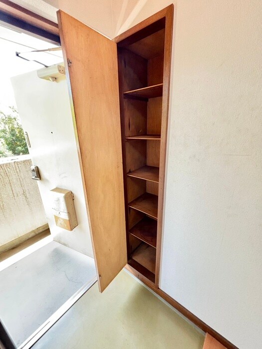 物件内観写真16　(靴箱)