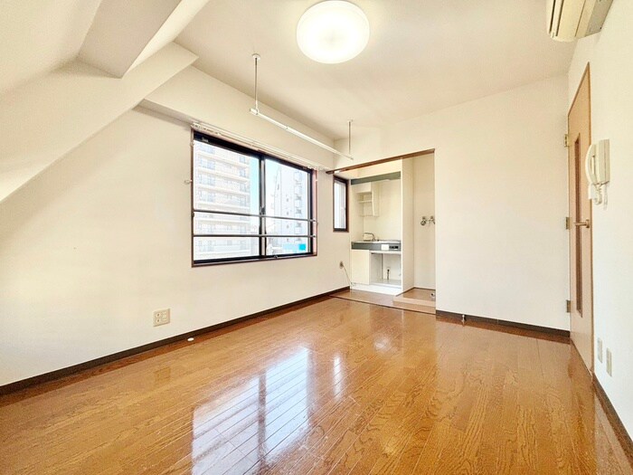 物件内観写真9　(居室)