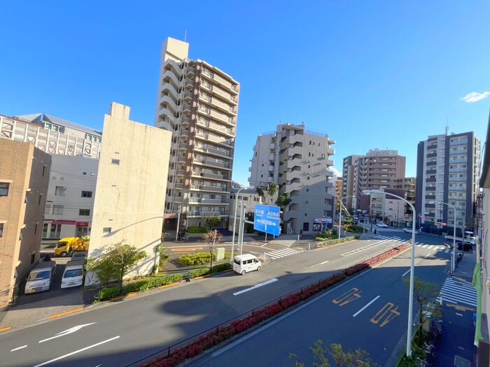 物件内観写真14　(室内からの展望)