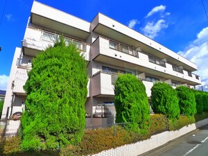 信愛ハイム外観写真