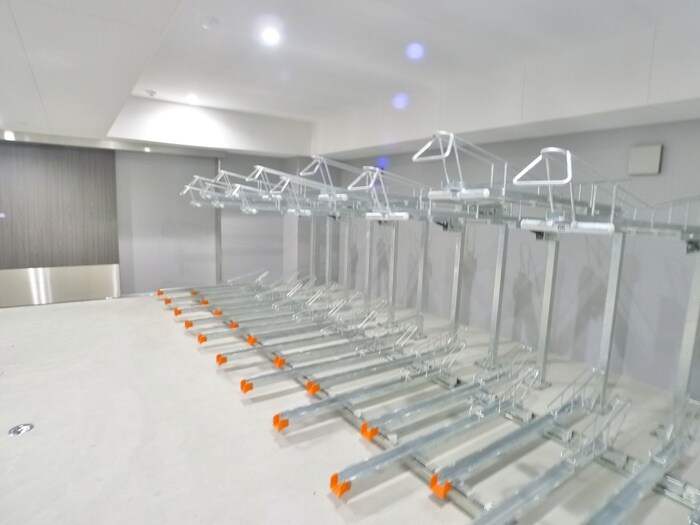 物件外観写真4　(駐輪場)