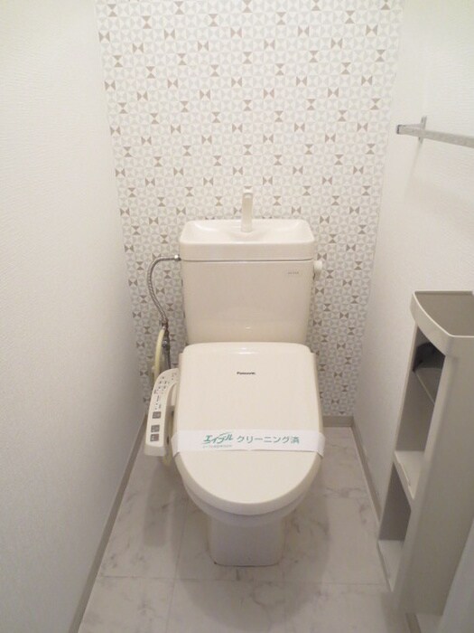 物件内観写真9　(トイレ)