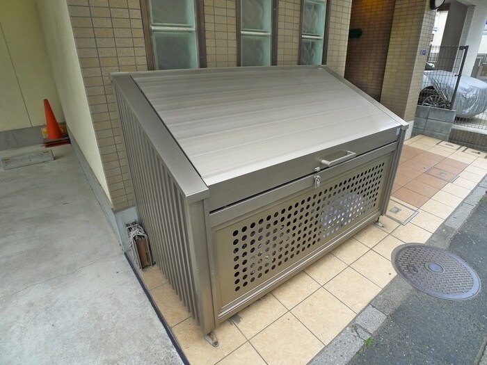 物件外観写真6　(建物設備)