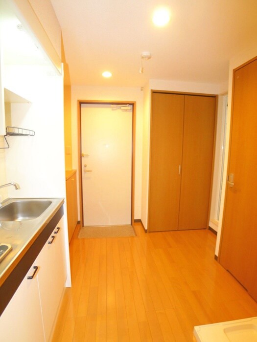 物件内観写真20　(廊下)