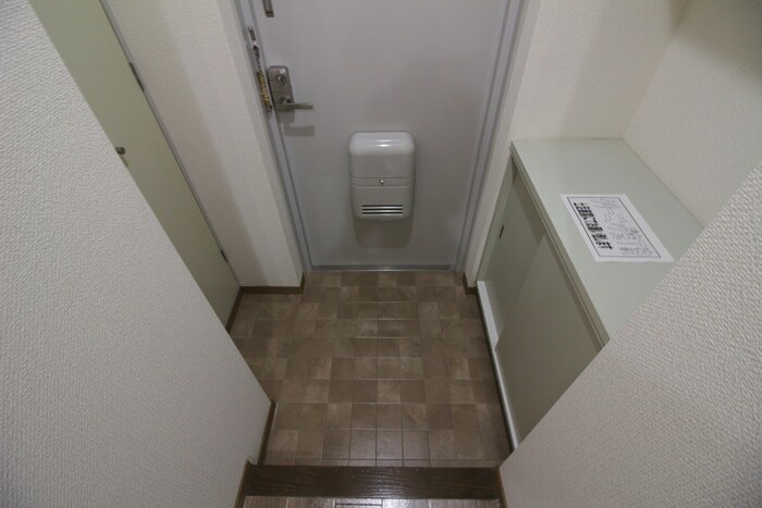 物件内観写真17　(玄関)