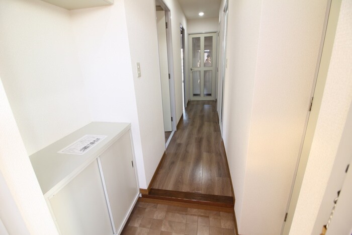 物件内観写真18　(廊下)