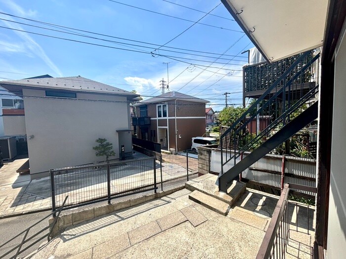 物件内観写真14　(室内からの展望)