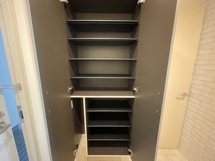 物件内観写真15　(靴箱)