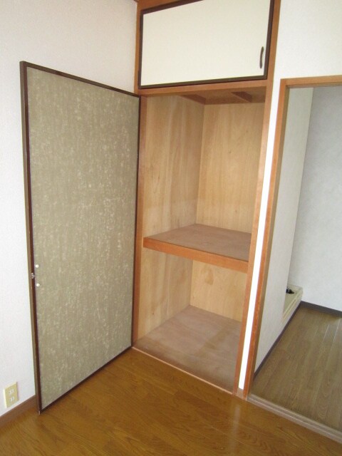 物件内観写真9　(収納)