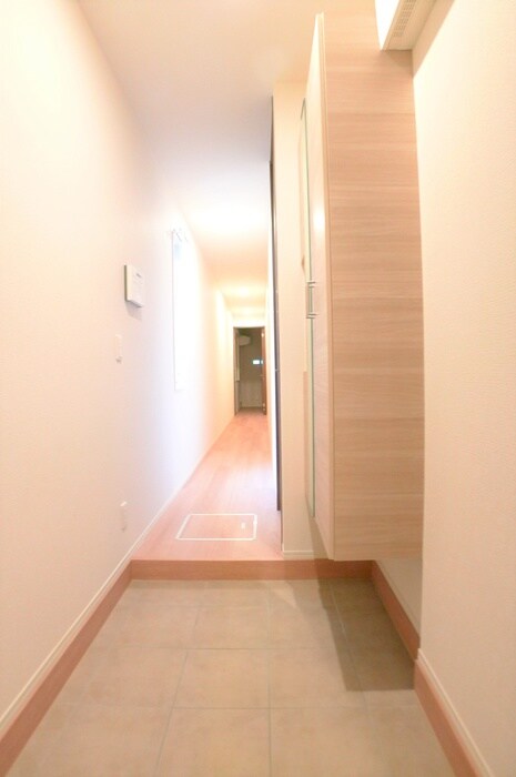 物件内観写真21　(玄関)