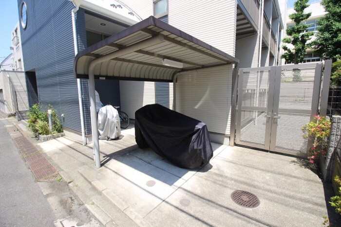 物件外観写真5　(駐輪場)