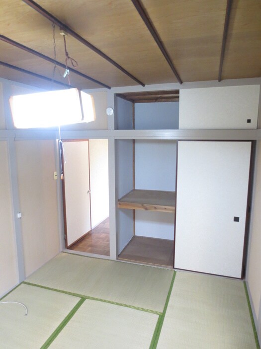 物件内観写真11　(収納)