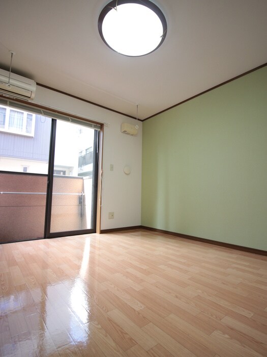 物件内観写真10　(居室)