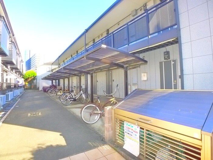 物件外観写真4　(駐輪場)